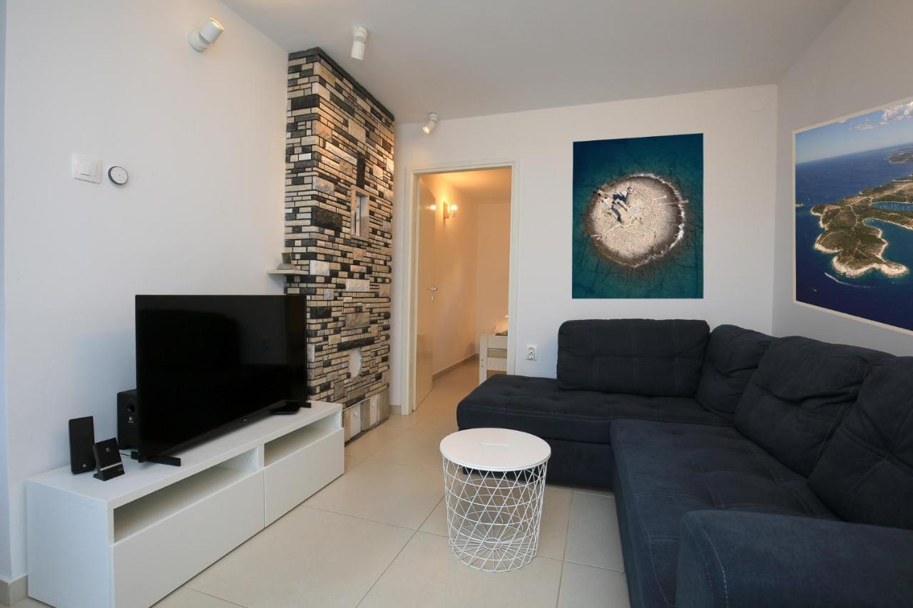 Apartmani Nena I Branko 프레멘투라 외부 사진